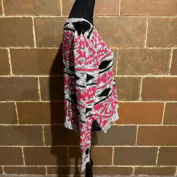 Cache Pink Geometric Knit Fuzzy Boxy Cozy Sweater Women’s L Large - Picture 4 of 9